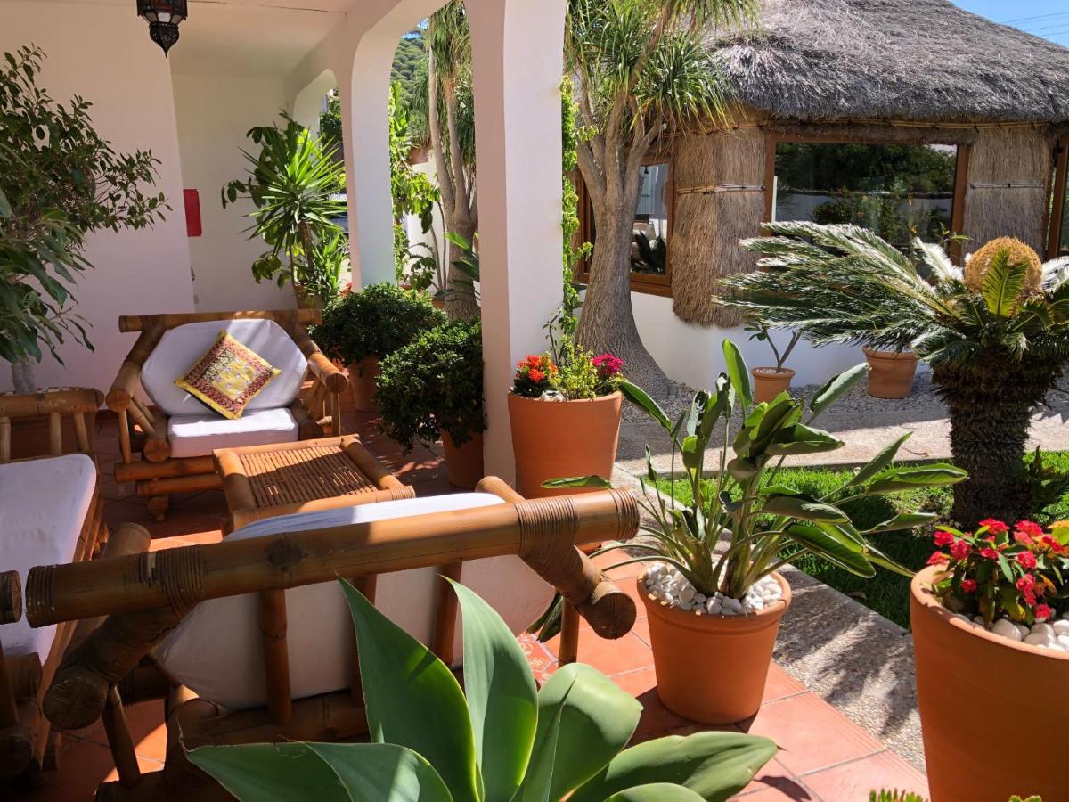 Hostal Casa Arco Iris Los Canos De Meca Exterior photo