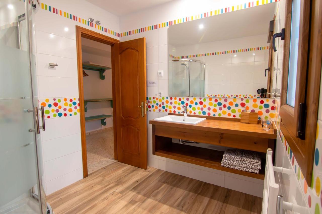 Hostal Casa Arco Iris Los Canos De Meca Exterior photo