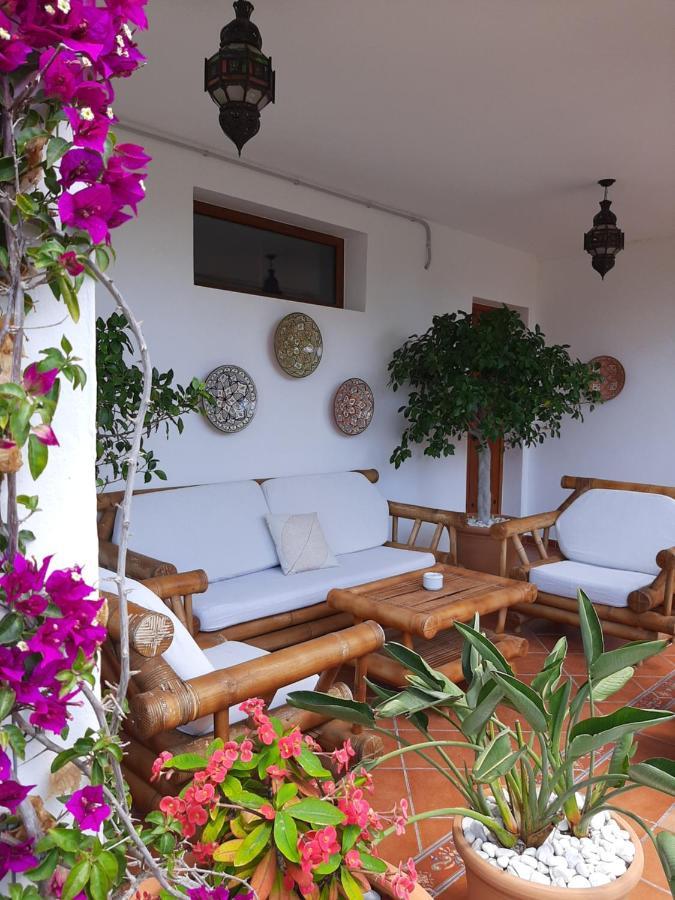 Hostal Casa Arco Iris Los Canos De Meca Exterior photo