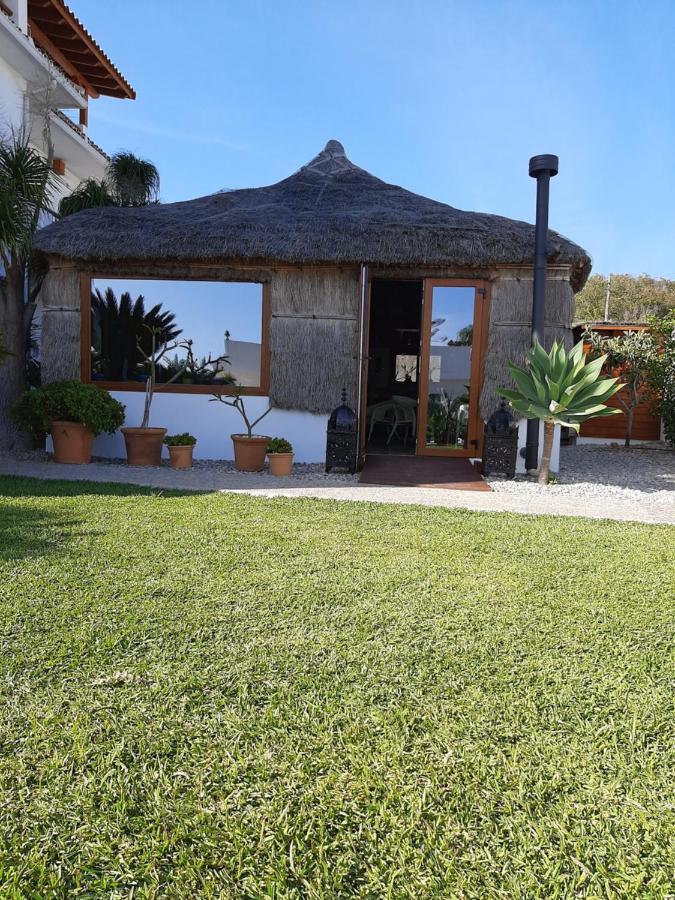 Hostal Casa Arco Iris Los Canos De Meca Exterior photo