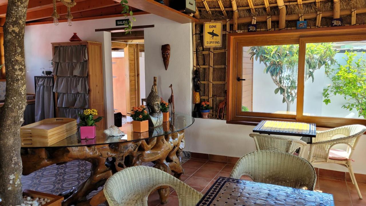 Hostal Casa Arco Iris Los Canos De Meca Exterior photo